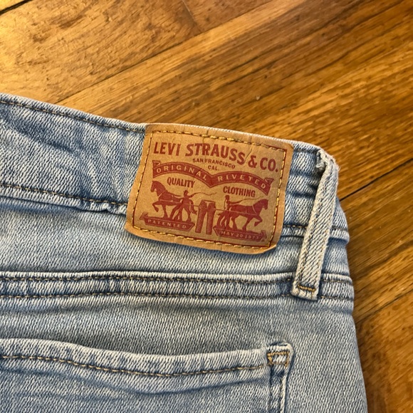 Levi Jeans - Picture 6 of 6